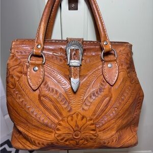VTG Hand Tooled Leather Western Style purse shoulder bag.